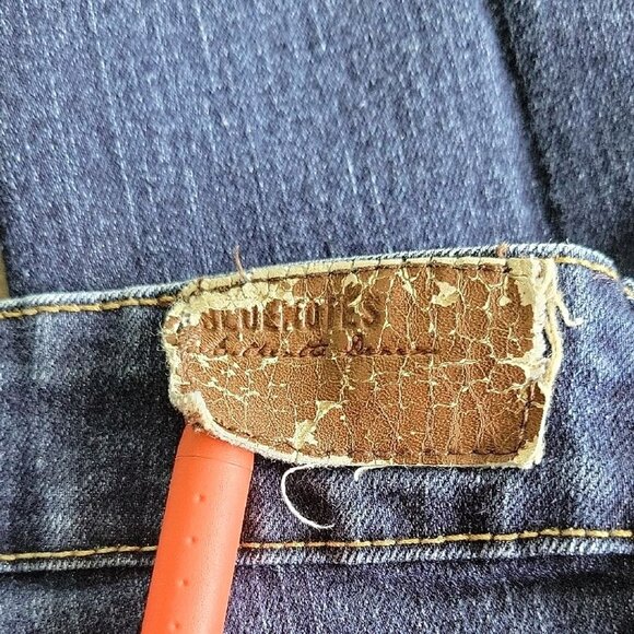 Bluenotes The Curvy Bootcut Jeans - Picture 15 of 16